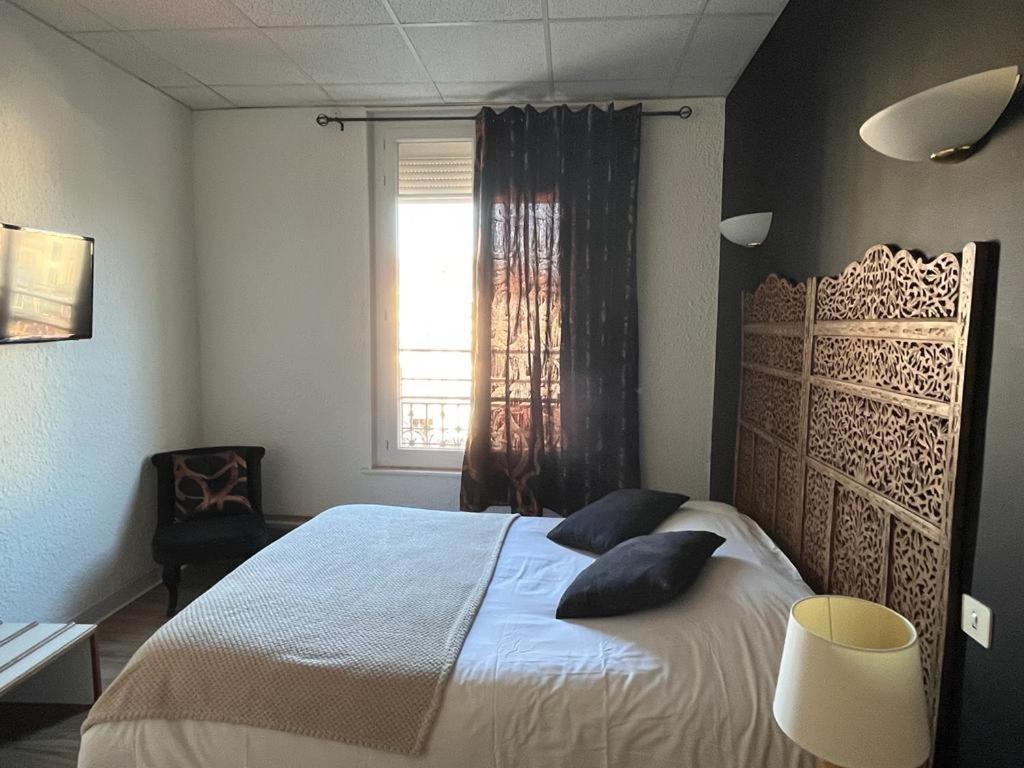 Hotel Du Pot D'Etain Chalons en Champagne Bagian luar foto